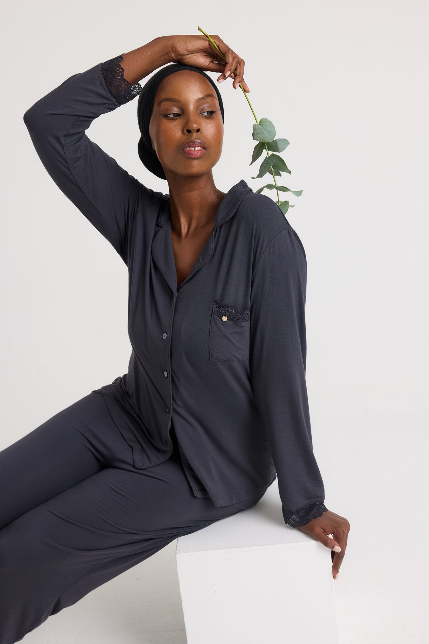 Bamboo Lace Pajama Set in Raven